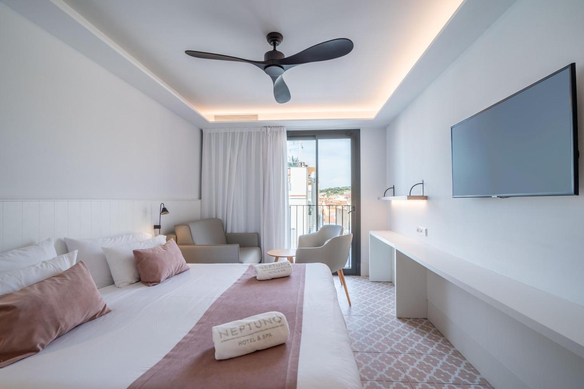 Neptuno Hotel & Spa 4 Sup Calella Exterior foto